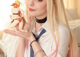 Helly Valentine