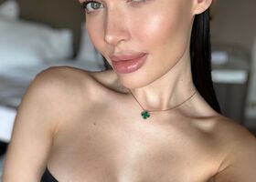 Victoria Vares
