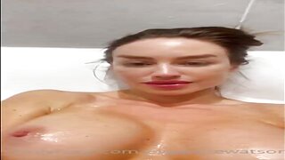 Eliza Rose Watson Nude Bath Porn Video