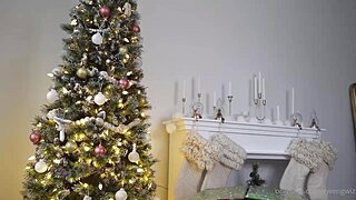 GwenGwiz Doll Xmas Fuck Porn Video