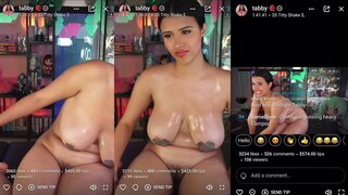 Strawberrytabby Spreads Her Pussy For $100 Onlyfans Live Video