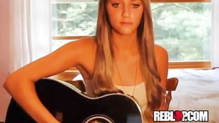 Lia Marie Johnson Sex Tape & Nudes Leaked!